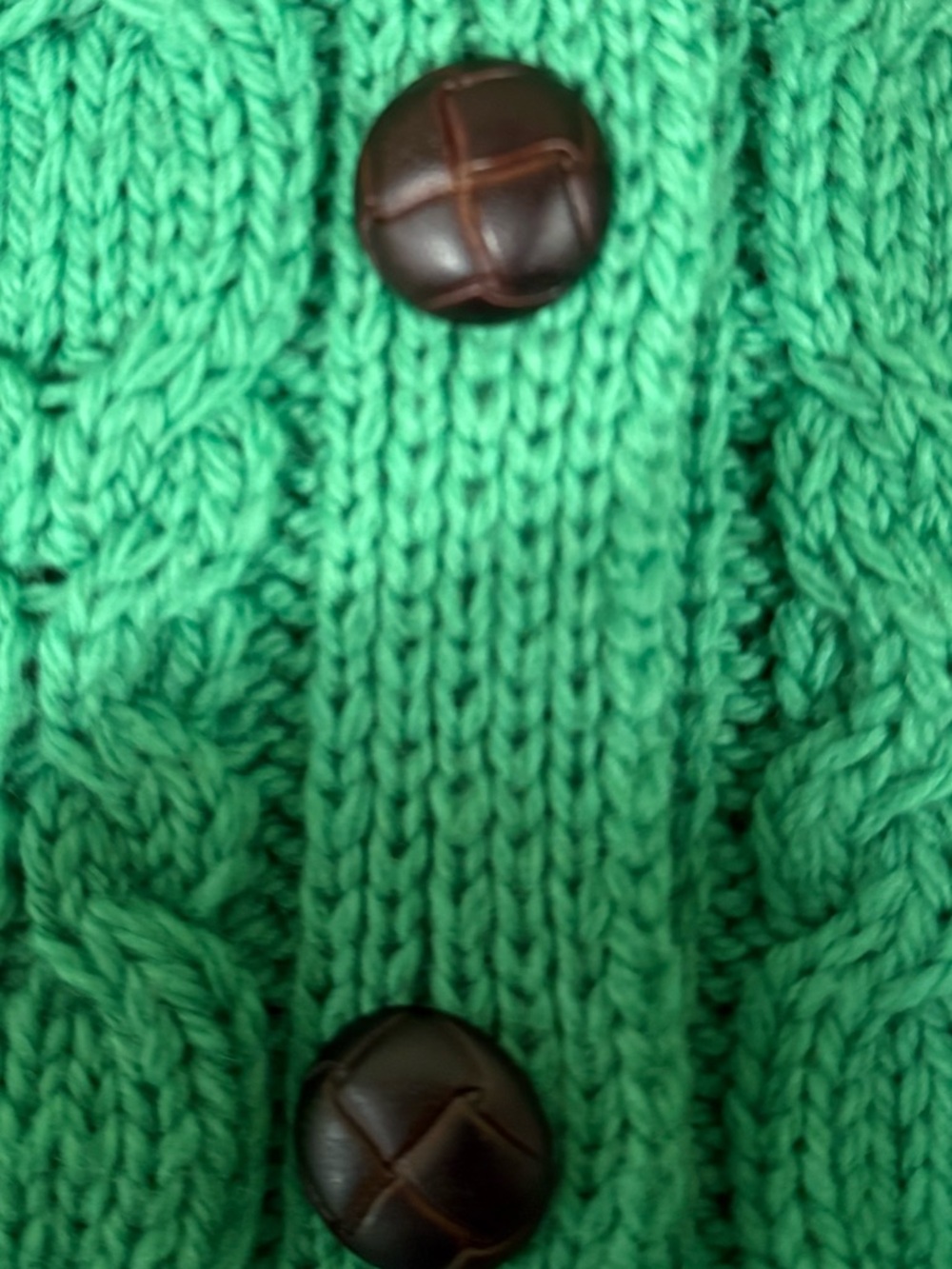 Aran Crafts 100% Merino Wool Green Cable-Knit Button Cardigan - Made in Ireland - Picture 3 of 4